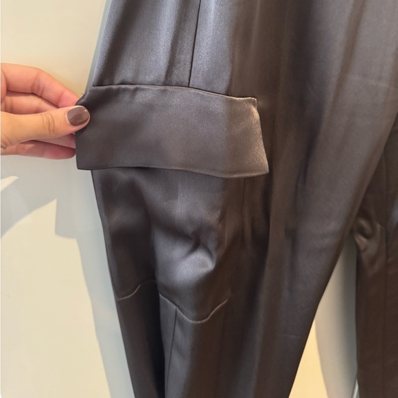 Aritzia Elegant Brown Women's Cropped Pants - Picture 8 of 8